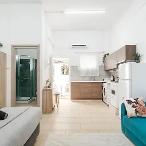 Cozy And Traditional - Ec Larnaca